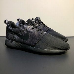 Nike Roshe One Print Men’s Black Running Shoes / Size 8